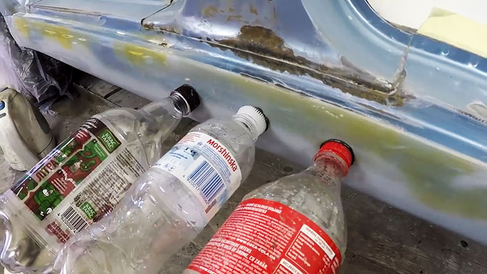 Удаление вмятин при помощи пластиковой бутылки