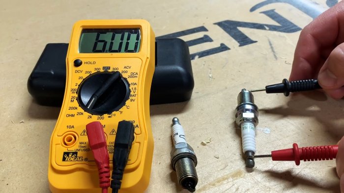 Измеряем сопротивление внутреннего резистора свечи