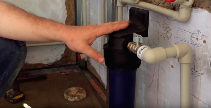 Как повысить давление воды в частном доме