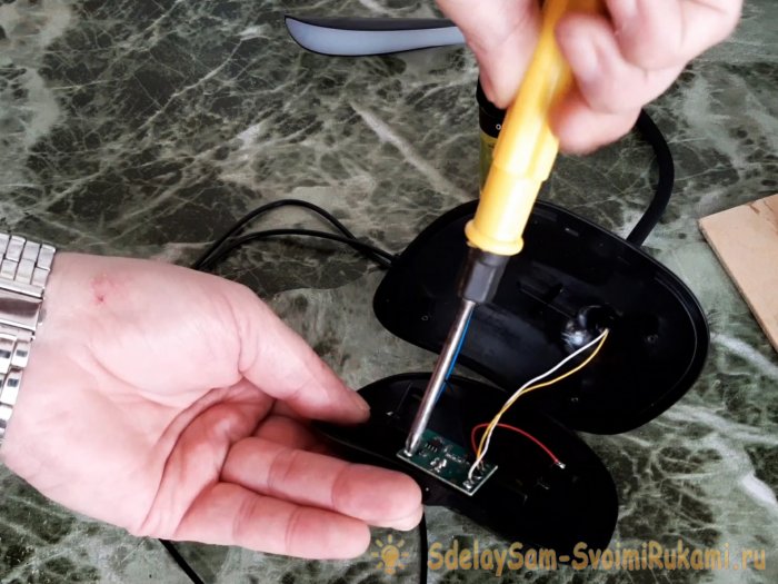 Как перевести устройство с батареек на аккумулятор со встроенной зарядкой