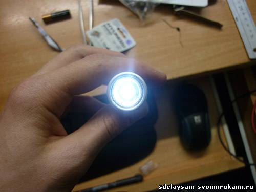 Светодиодный фонарь от 1,5 В и ниже