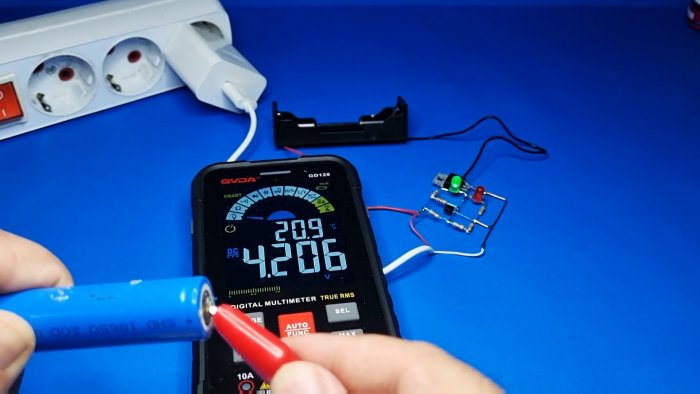 Как сделать высокоточное зарядное устройство с индикацией для аккумулятора 37 В