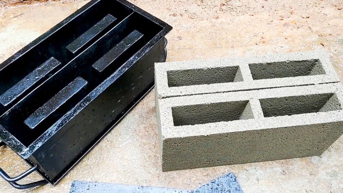 Как сделать форму для формовки сразу двух пустотелых блоков на цементе